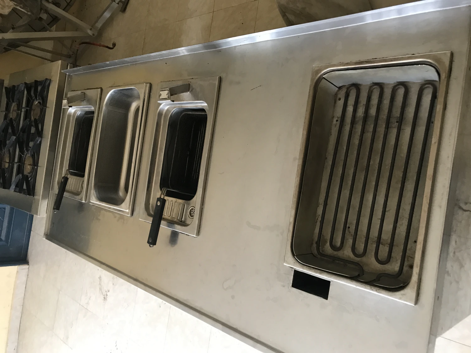 High Quality Prof. Combined Fryer-Heater-Grill-Line
